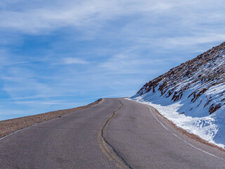 Fototapeta na wymiar Famous road to the summit of Pikes Peak - one of the highest roads in North America