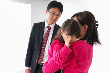 パパを見送る子ども・別れ