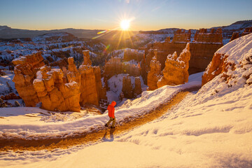 Hike in winter Bryce