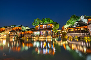 Fototapeta na wymiar Night view of ancient houses in Wuzhen, China