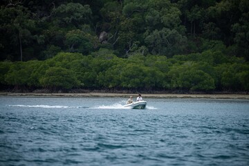 Fototapeta na wymiar tropical island in queensland australia