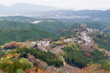 花矢倉展望台からみる秋の吉野山