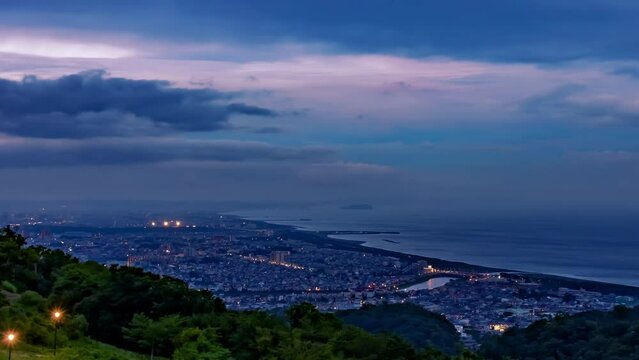 湘南平からの江の島方面の夕景と夜景（4ｋタイムラプス）