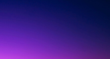 Fondo abstracto con suave degradado de luz y tonos azul intenso