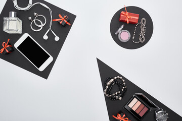 Obraz premium top view gadget gift boxes