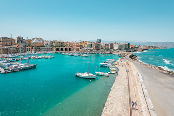 Obraz premium Heraklion harbour, crete island, greece: old venetian port and fortress of the biggest cretan city