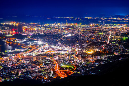 若戸大橋夜景」の写真素材 | 504件の無料イラスト画像 | Adobe Stock