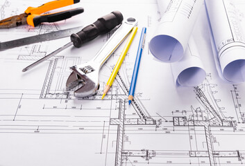Engineering drawings and hardware tools