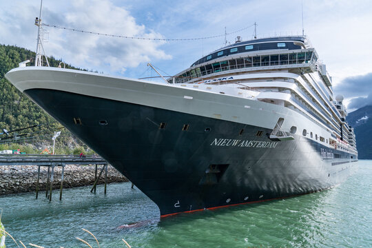 Holland America Nieuw Amsterdam cruise ship in Skagway, Alaska