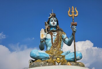 Beautiful shot of a statue of lord shiva, pumdikot in pokhara nepal