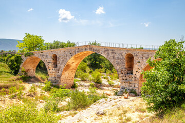 Brücke, Pont Du Julien, Bonnieux, Frankreich 