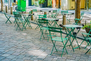 丸の内の遊歩道（丸の内仲通り）