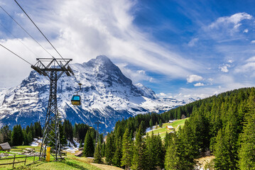 A gondola to Mount Pirst in Grindelwald, Switzerland © Yido