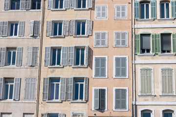 Mediterrane Häuserfassaden