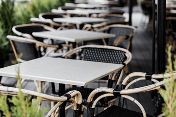 empty restaurant table