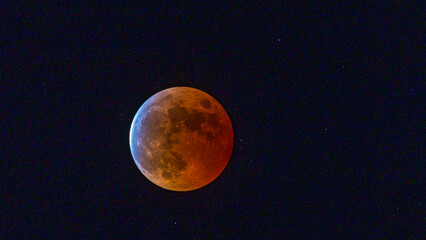 Obraz na płótnie Canvas 皆既月食　満月　赤い月
