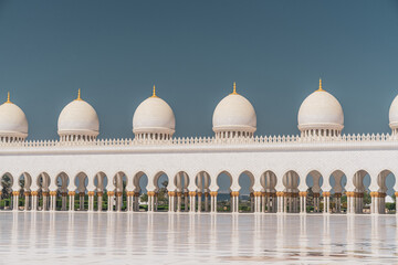 Mosque details in Abu Dhabi