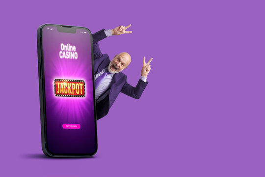 Online casino games on smartphone