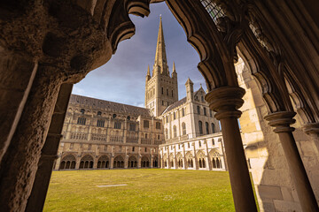 Norwich - May 22 2022: Cathedral of Norwich in Norfolk, England. - obrazy, fototapety, plakaty