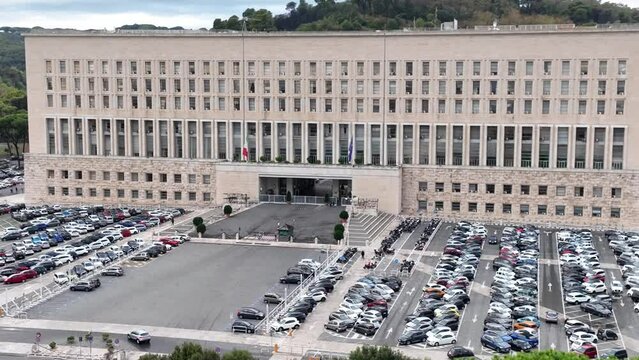 Roma, la Farnesina, il Ministero degli Affari Esteri italiano
Vista aerea del pallazzo sede del ministero
