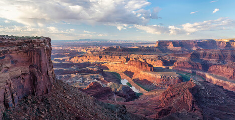 Early morning at Dead Horse Point State Park - Utah - Colorado River