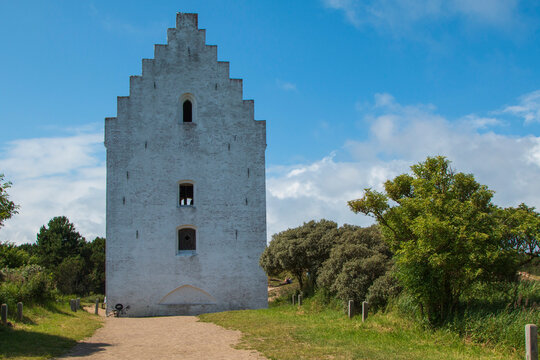 Tilsandede Kirke