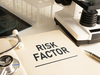 Risk factor is shown using the text and photo of stethoscope