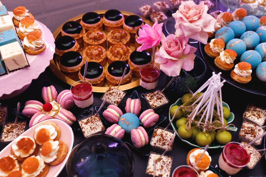 Sweet snacks on catering