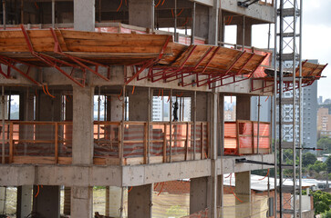 Naklejka premium Construction work in Brazil - building in reinforced concrete