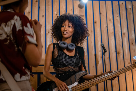 Female bass guitar player