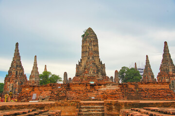 Fototapeta premium タイ・アユタヤの遺跡 ワット・チャイワッタナーラーム