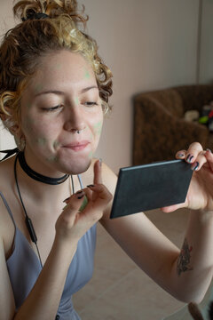 Self make up