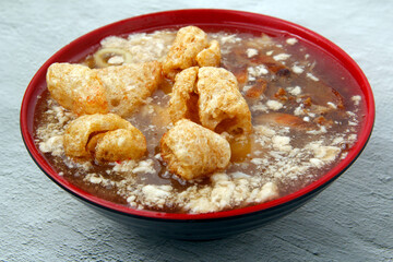 Freshly cooked Filipino food called Lomi