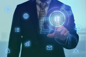 男性とITのイメージ