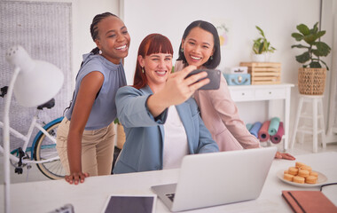 Fototapeta premium Teamwork, phone and business woman taking selfie on break, relax and smile in creative workspace. Support, collaboration and happy female workers using smartphone for picture in eco friendly office