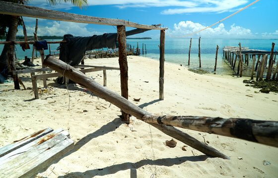 Sea Level Rise Ruins A Pacific Island House - Climate Loss And Damage