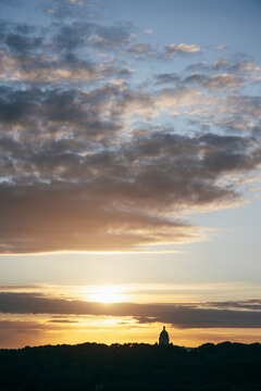 Clouds and susnet over Ashton Memorial