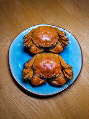Cooked hairy crabs on the table.