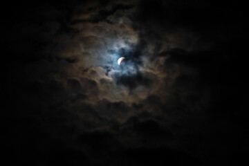 Obraz na płótnie Canvas Beaver Blood Moon Eclipse interrupted by cloud cover