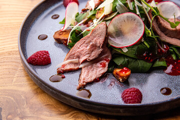 roast beef salad, haute cuisine