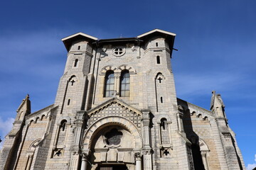 Fototapeta na wymiar L'église Saint Symphorien, village de Trévoux, département de l'Ain, France