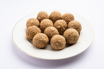 Til Gul laddoo, Sesame jaggery ball, til ke laddo or tilgul for Makar Sankranti Festival in India