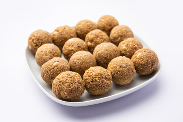 Til Gul laddoo, Sesame jaggery ball, til ke laddo or tilgul for Makar Sankranti Festival in India