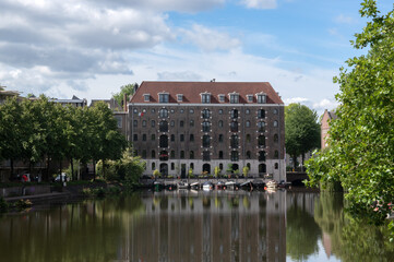 Fototapeta na wymiar Building At The Wittenburgergracht Canal At Amsterdam The Netherlands 22-7-2020
