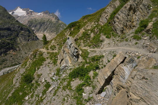 Hiking around Mont Blanc, Alpine landscape