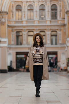 Woman Walking In The City Steadicam Shot