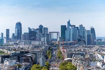 Fototapeta na wymiar View of the business district of Paris. La Defense. Grande Armee avenue
