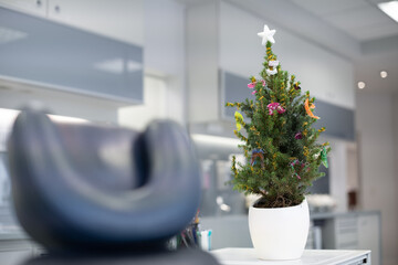 Zahnärztlicher Weihnachtshintergrund mit Platzhalter