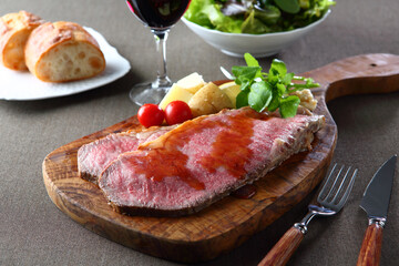 黒毛和牛サーロインのローストビーフ