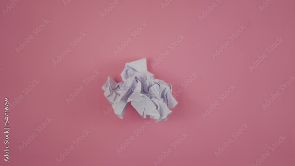 Poster Crumpled paper stop motion for copy space. Paper animation for video effect